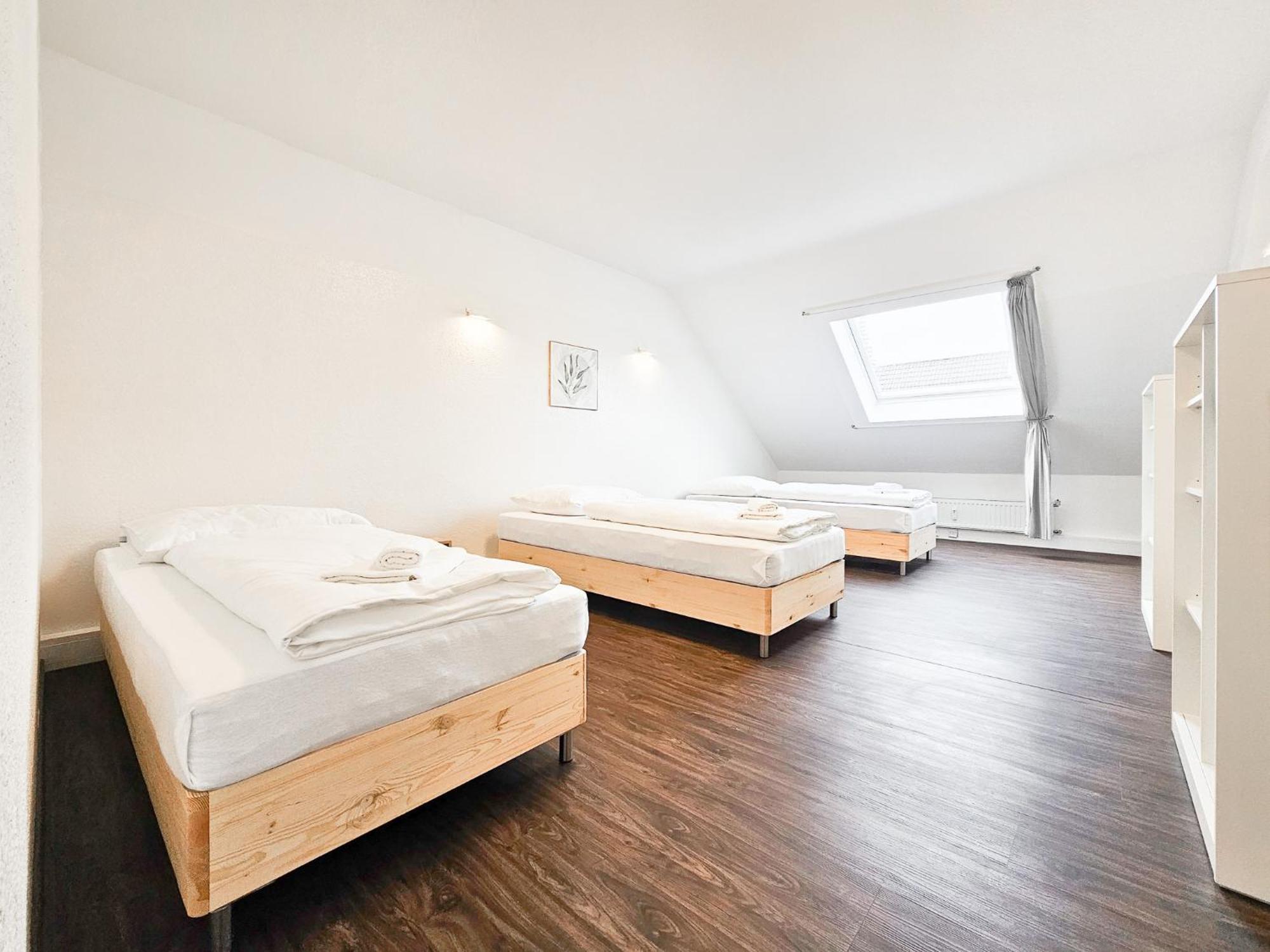 Raj Living - City Center Apartments With 5 Rooms - 10 Min Messe Dus Düsseldorf Dış mekan fotoğraf