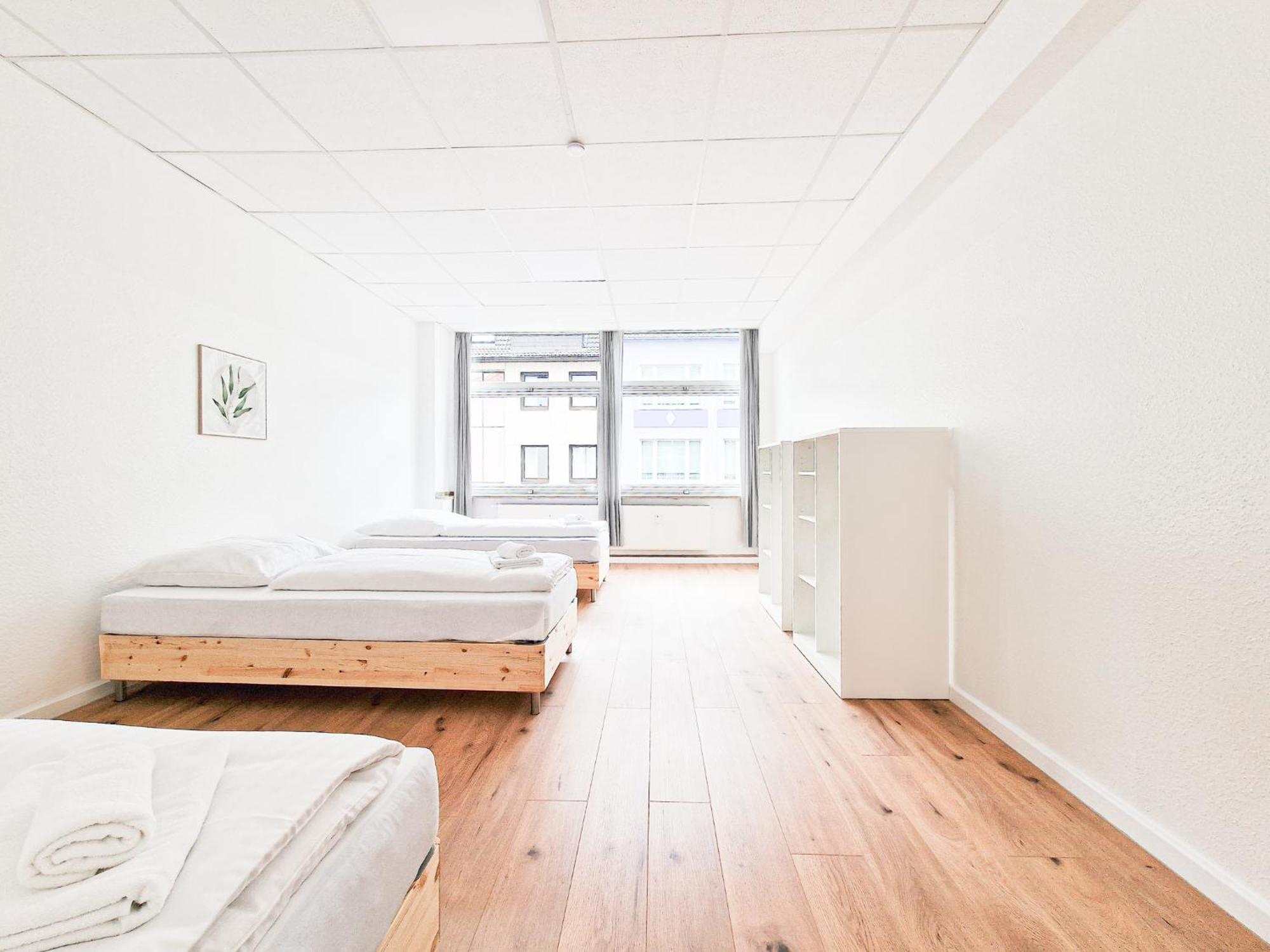 Raj Living - City Center Apartments With 5 Rooms - 10 Min Messe Dus Düsseldorf Dış mekan fotoğraf