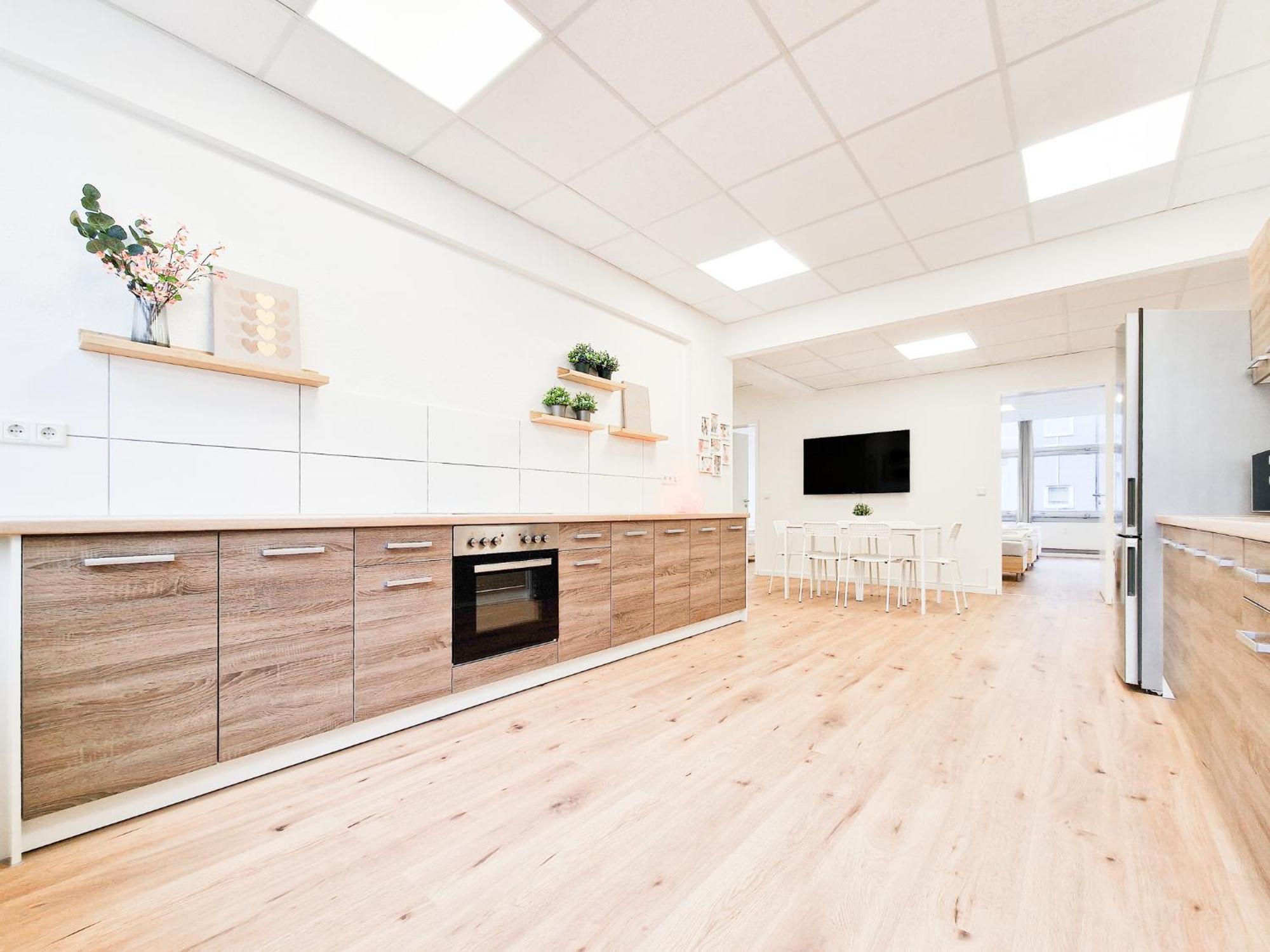 Raj Living - City Center Apartments With 5 Rooms - 10 Min Messe Dus Düsseldorf Dış mekan fotoğraf