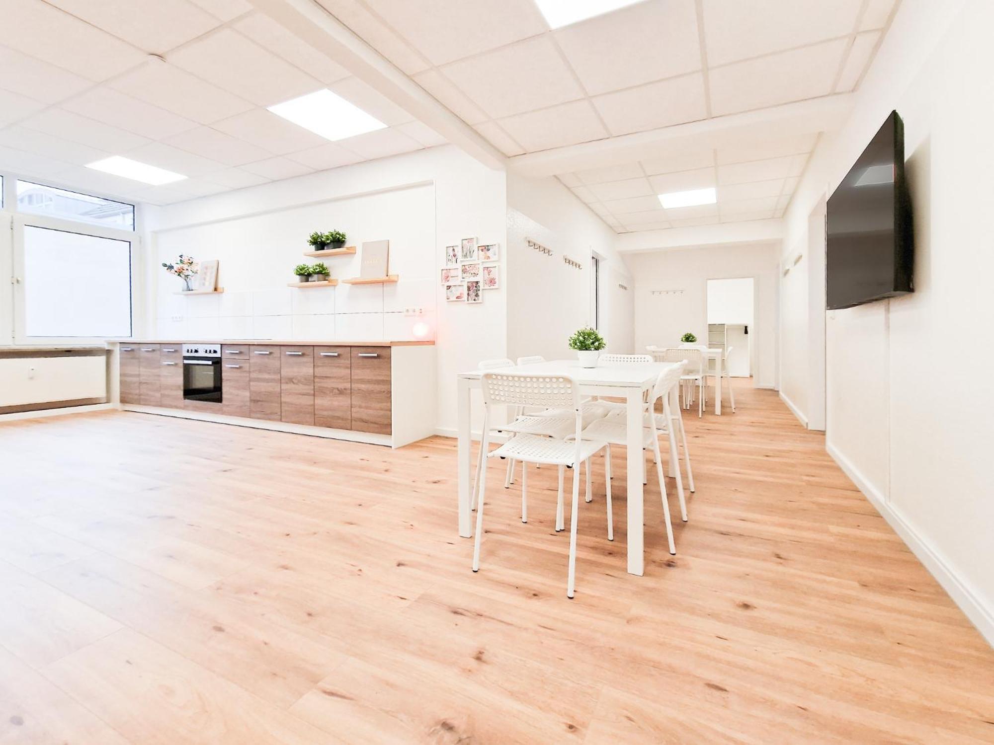 Raj Living - City Center Apartments With 5 Rooms - 10 Min Messe Dus Düsseldorf Dış mekan fotoğraf