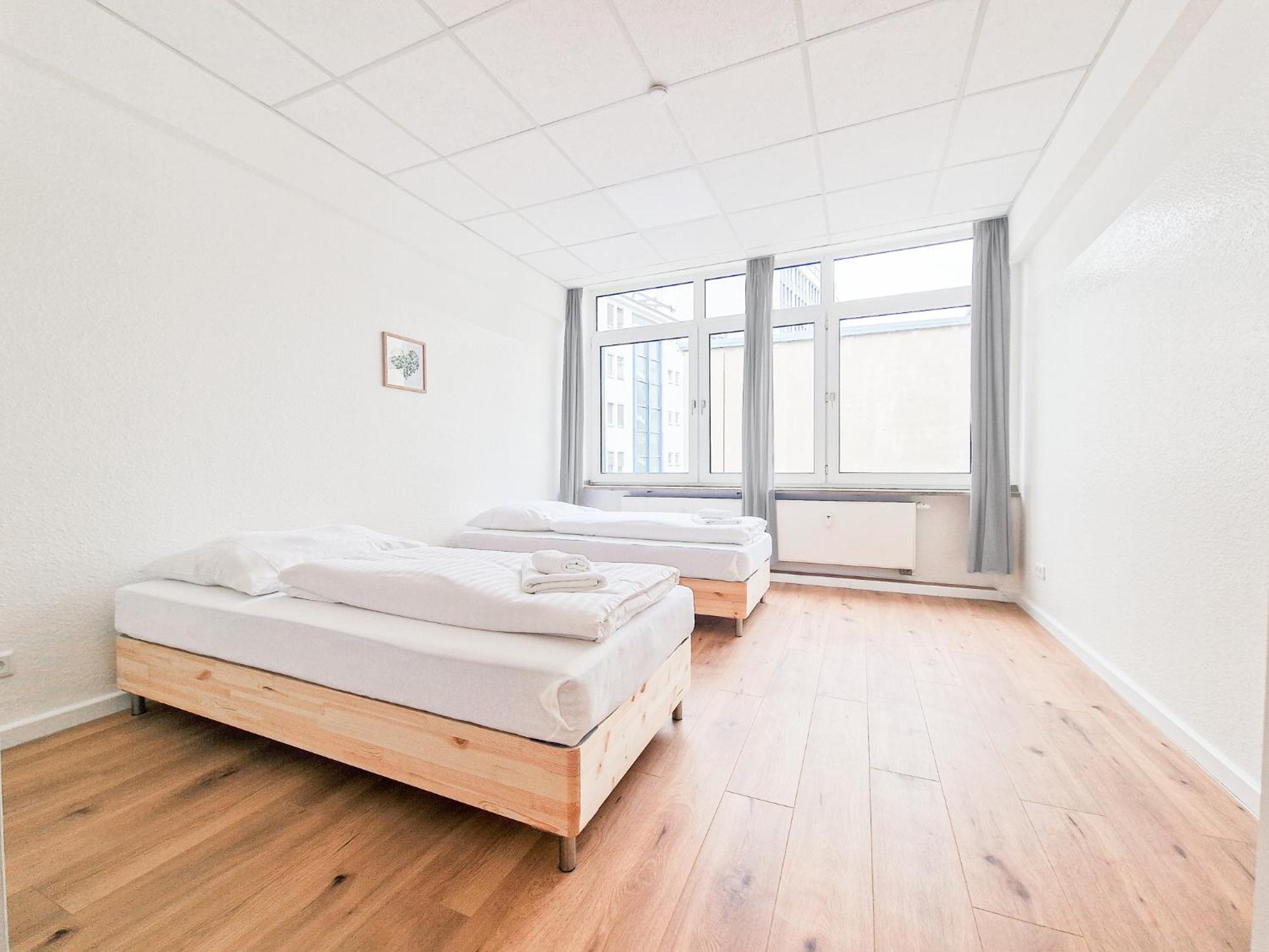 Raj Living - City Center Apartments With 5 Rooms - 10 Min Messe Dus Düsseldorf Dış mekan fotoğraf