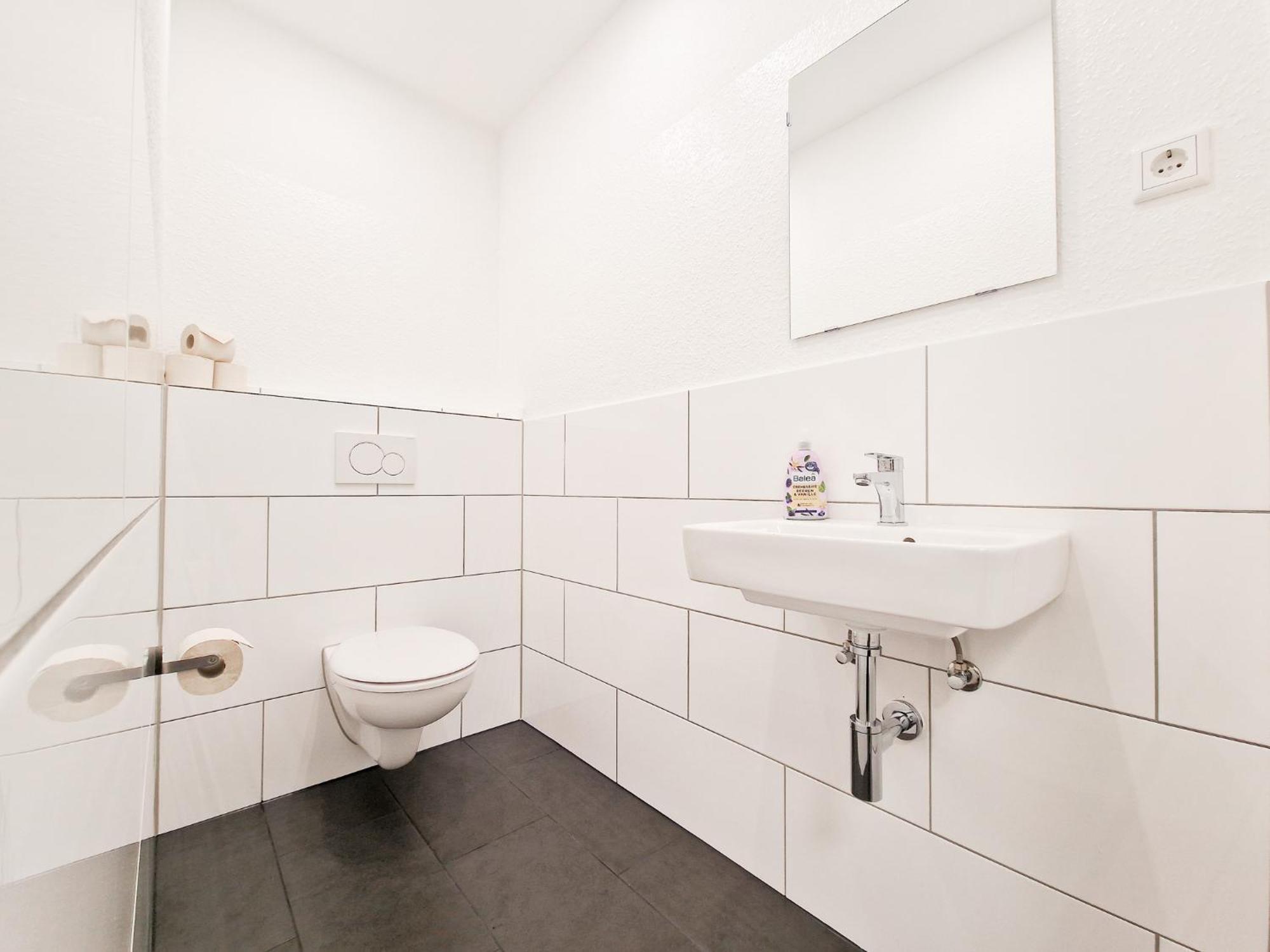 Raj Living - City Center Apartments With 5 Rooms - 10 Min Messe Dus Düsseldorf Dış mekan fotoğraf